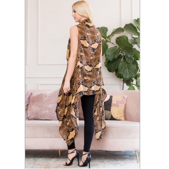 ‘Snakeskin’ KIMONO - Picture 2 of 5